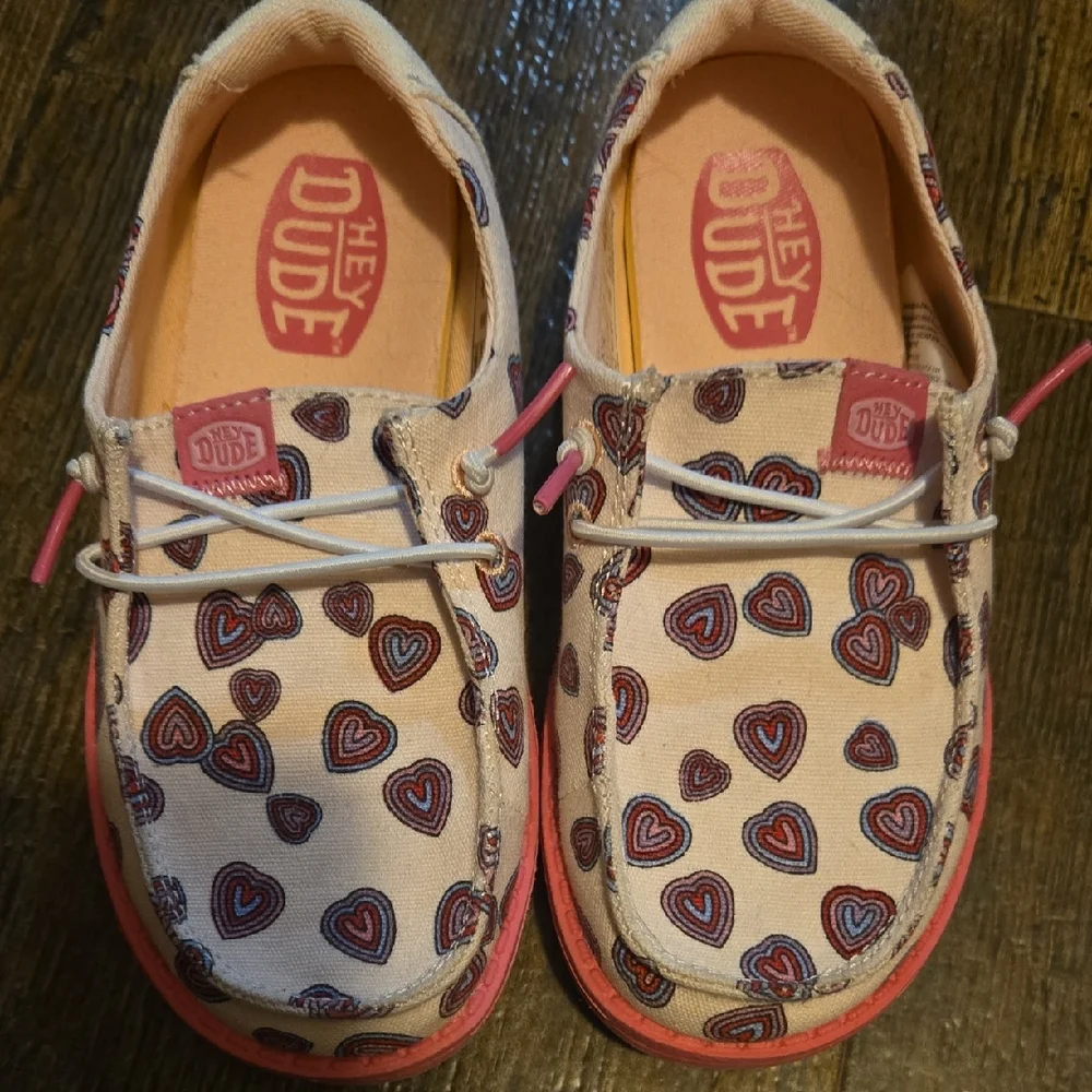 Hey Dude Kids Moccasins - Pink and Cream Heart Pattern